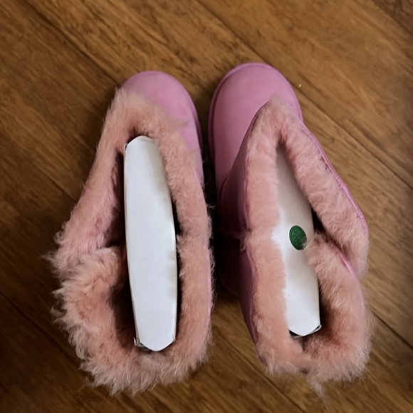 Ugg Bailey Button Triplet Boots Little Kids Style : 1962K PINK - Picture 3 of 10